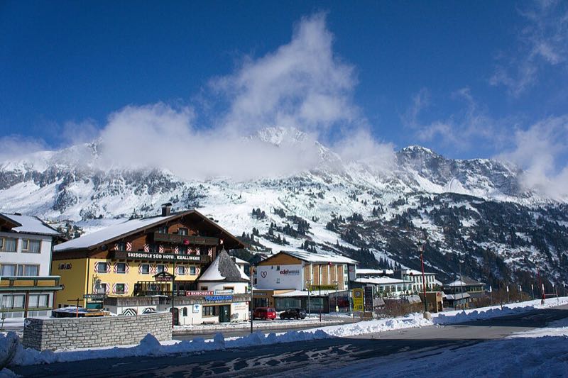 Snow-covered Alpine peaks and slopes above Obertauern